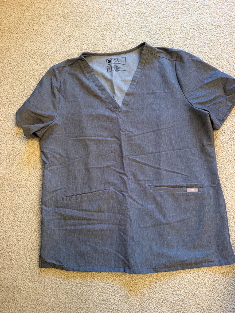 Figs Short-Sleeve V-Neck Scrub Top in Charcoal Gray